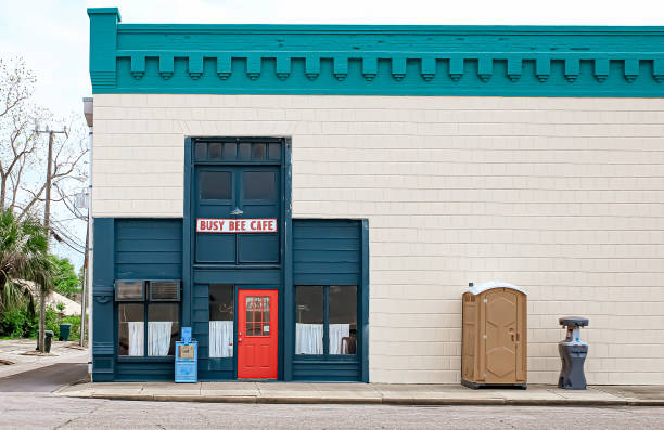 Porta potty delivery and setup in Sawmills, NC
